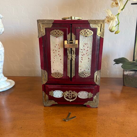 Vintage Asian Red Lacquer Jewelry Box Brass & Mother of Pearl Inlay - Picture 1 of 10